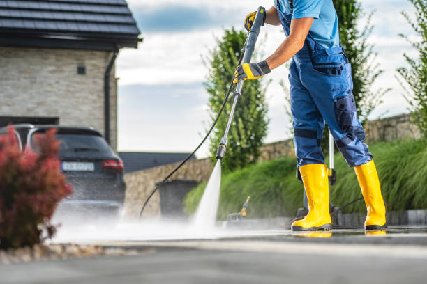 Best Deck Pressure Washing  in Riverview, FL
